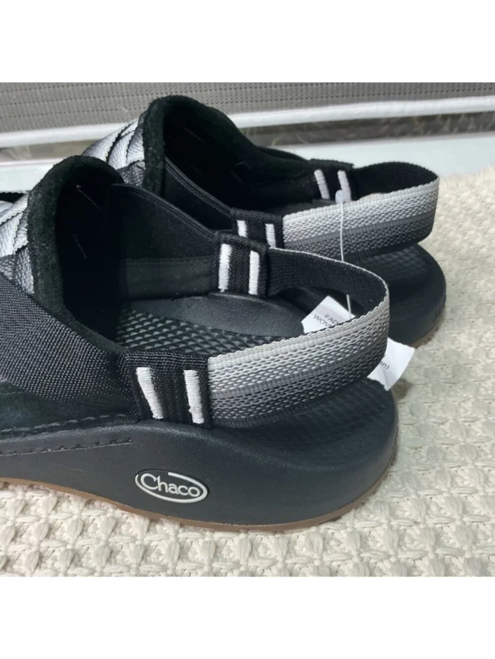 Chaco Canyon Woven Clog - Fade Black/White Men's Size 10 Adjustable Sandals